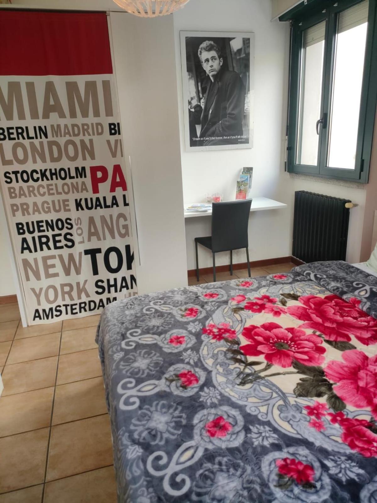 Bernina Station Center Apartment - Тірано Екстер'єр фото