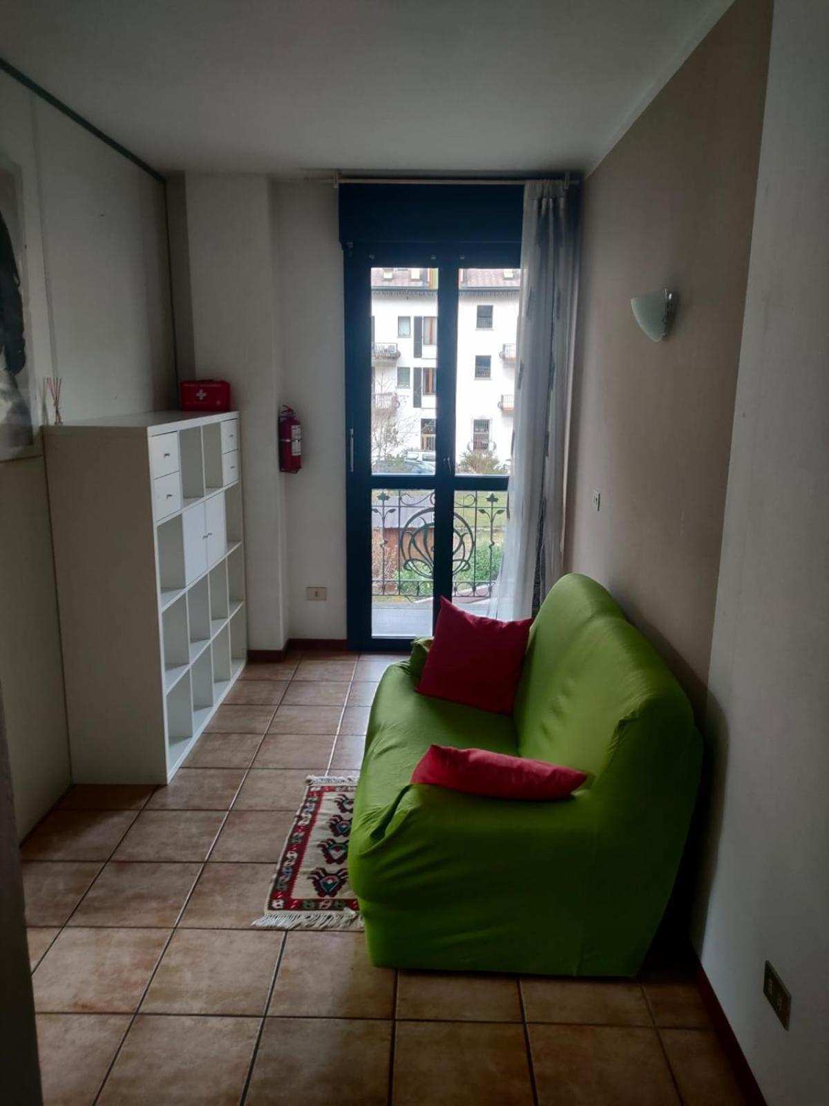 Bernina Station Center Apartment - Тірано Екстер'єр фото