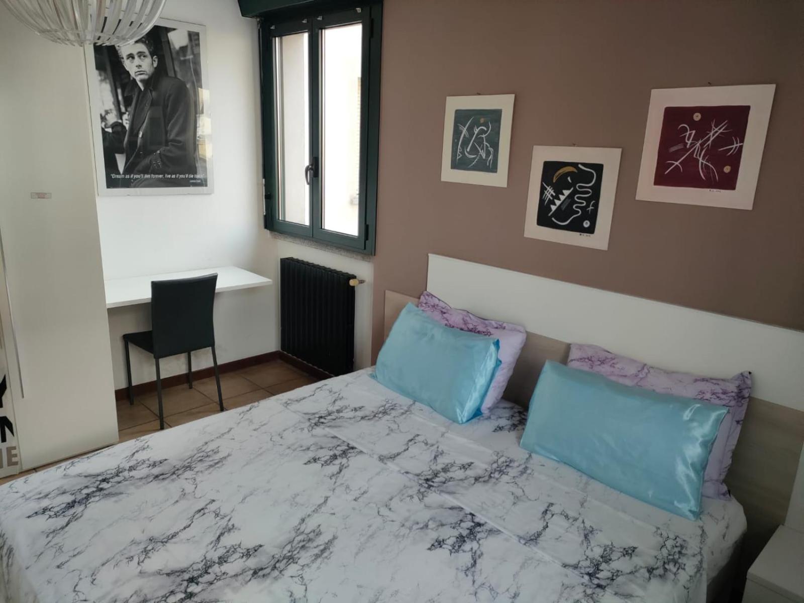 Bernina Station Center Apartment - Тірано Екстер'єр фото